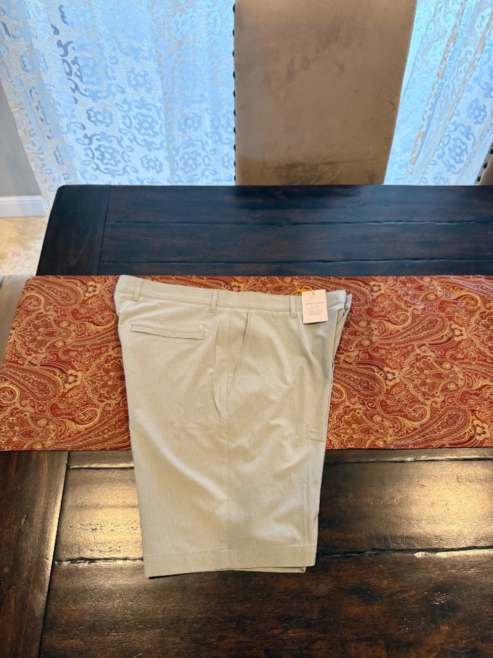 Peter Millar Men's Size 33 British Grey Shackleford Hybrid Shorts $108